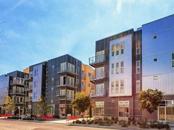 Pearl Studios | Exterior